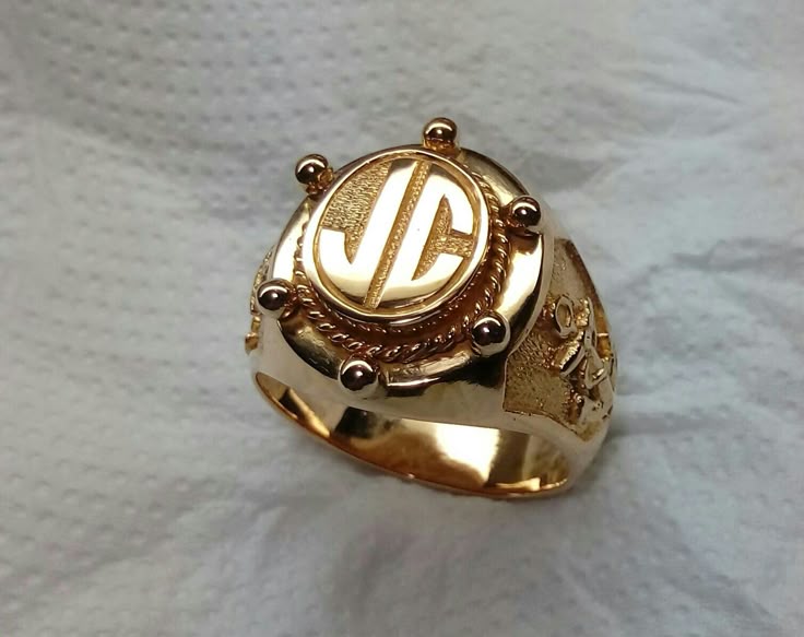 Anillos personalizados para hombre