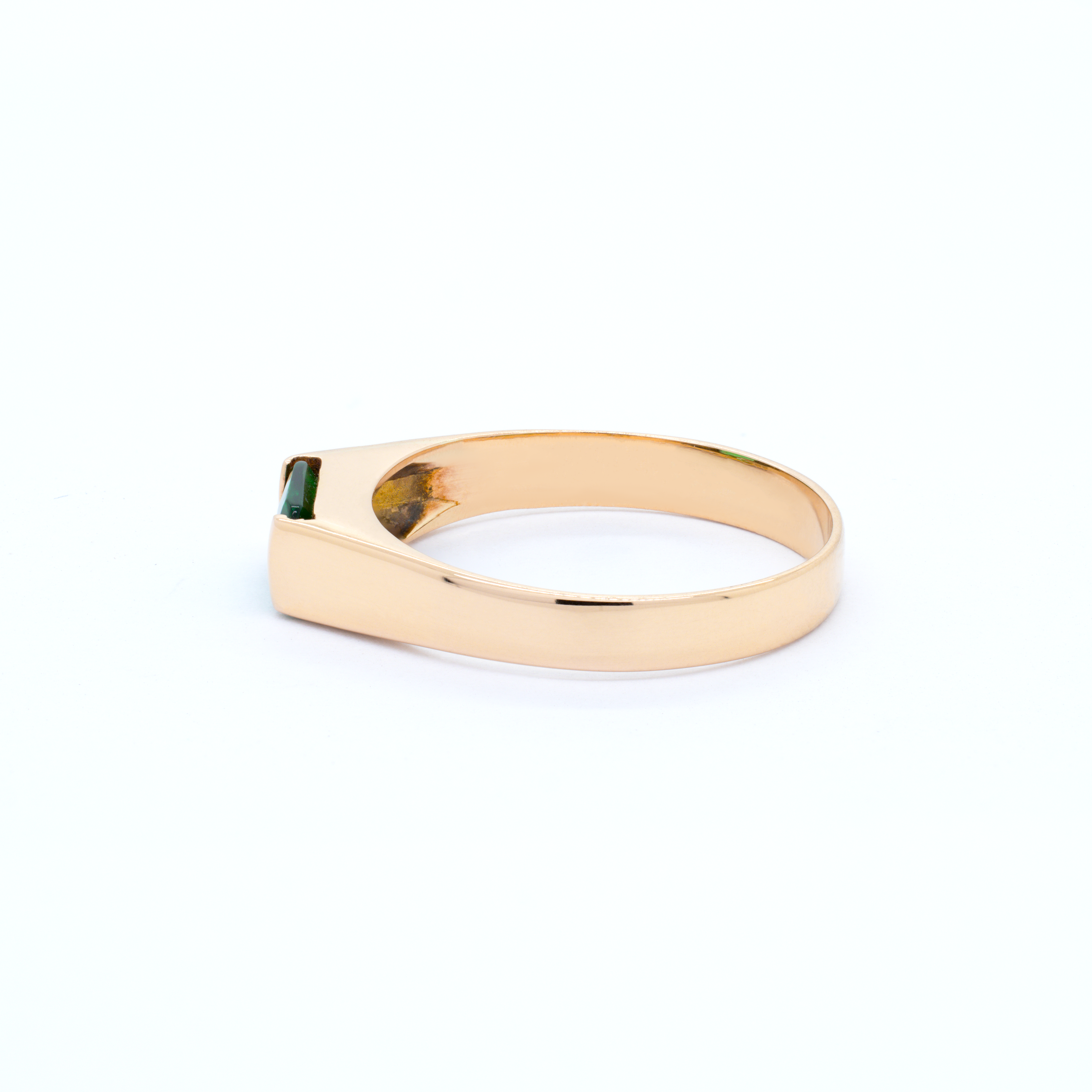 Anillo Verona con Esmeralda Natural en Oro 18K