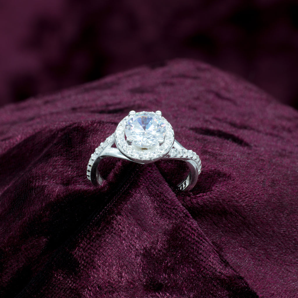 Anillo de compromiso de plata Jessica