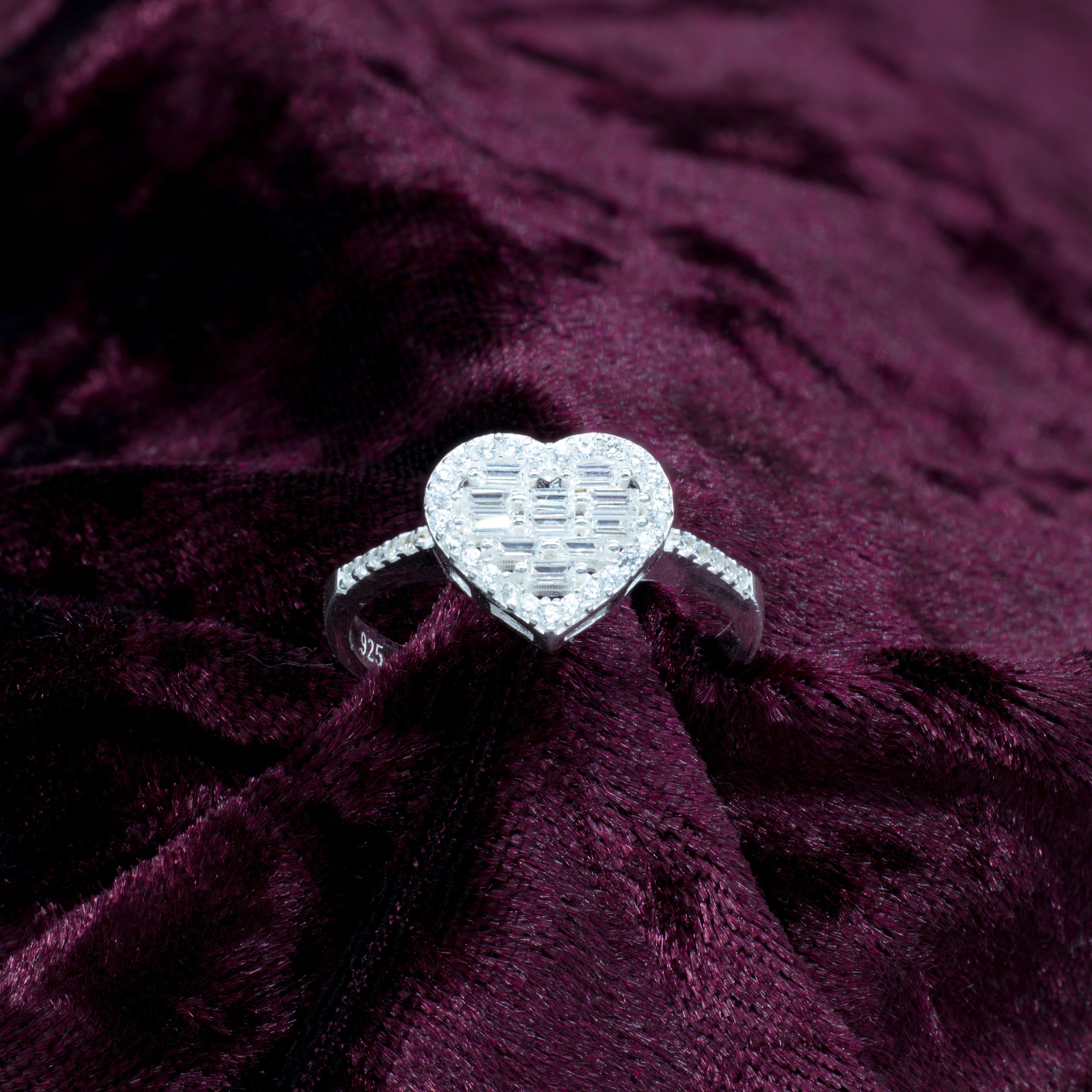 Anillo de plata corazón rectangular