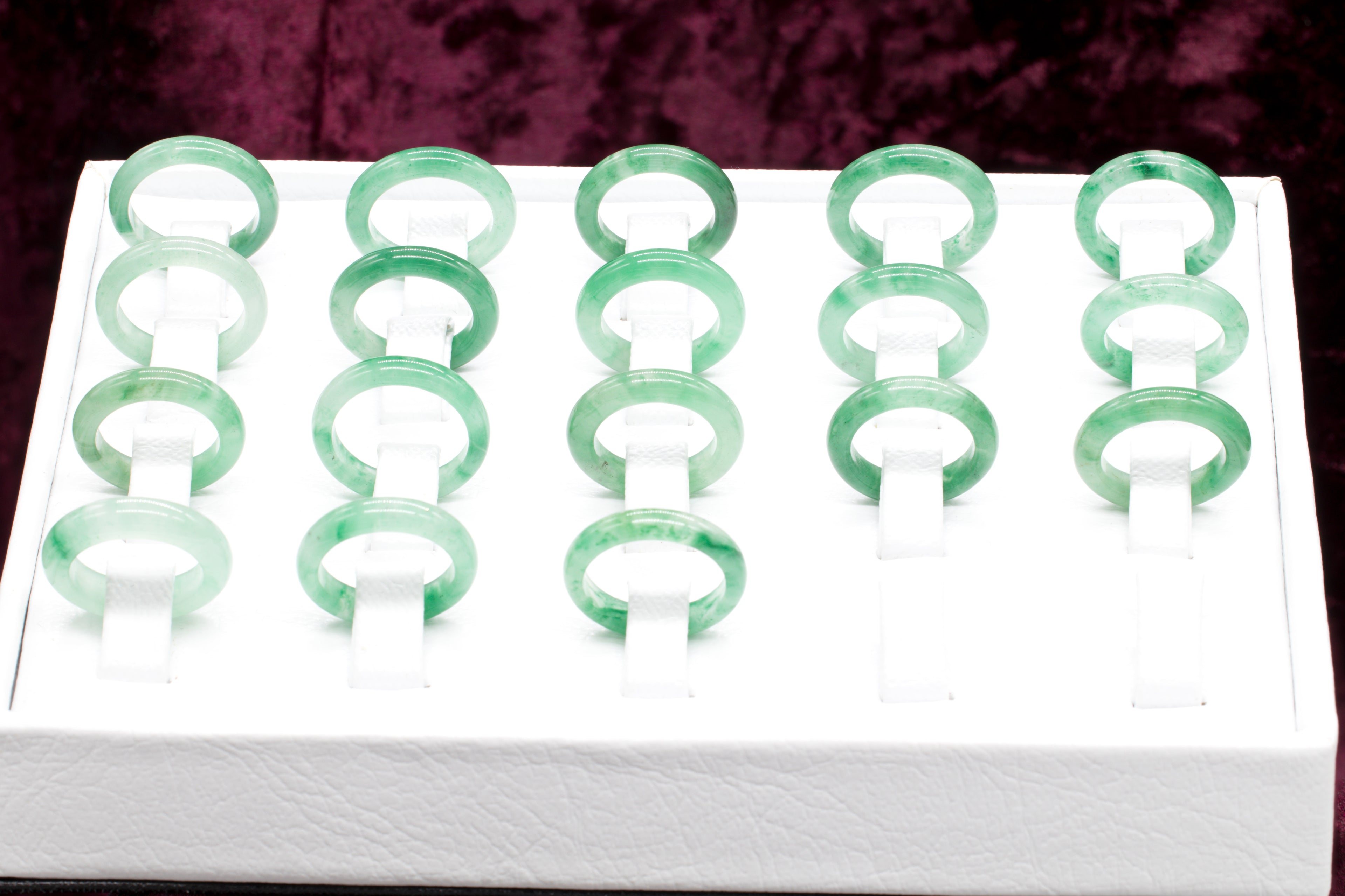 Anillos de jade natural