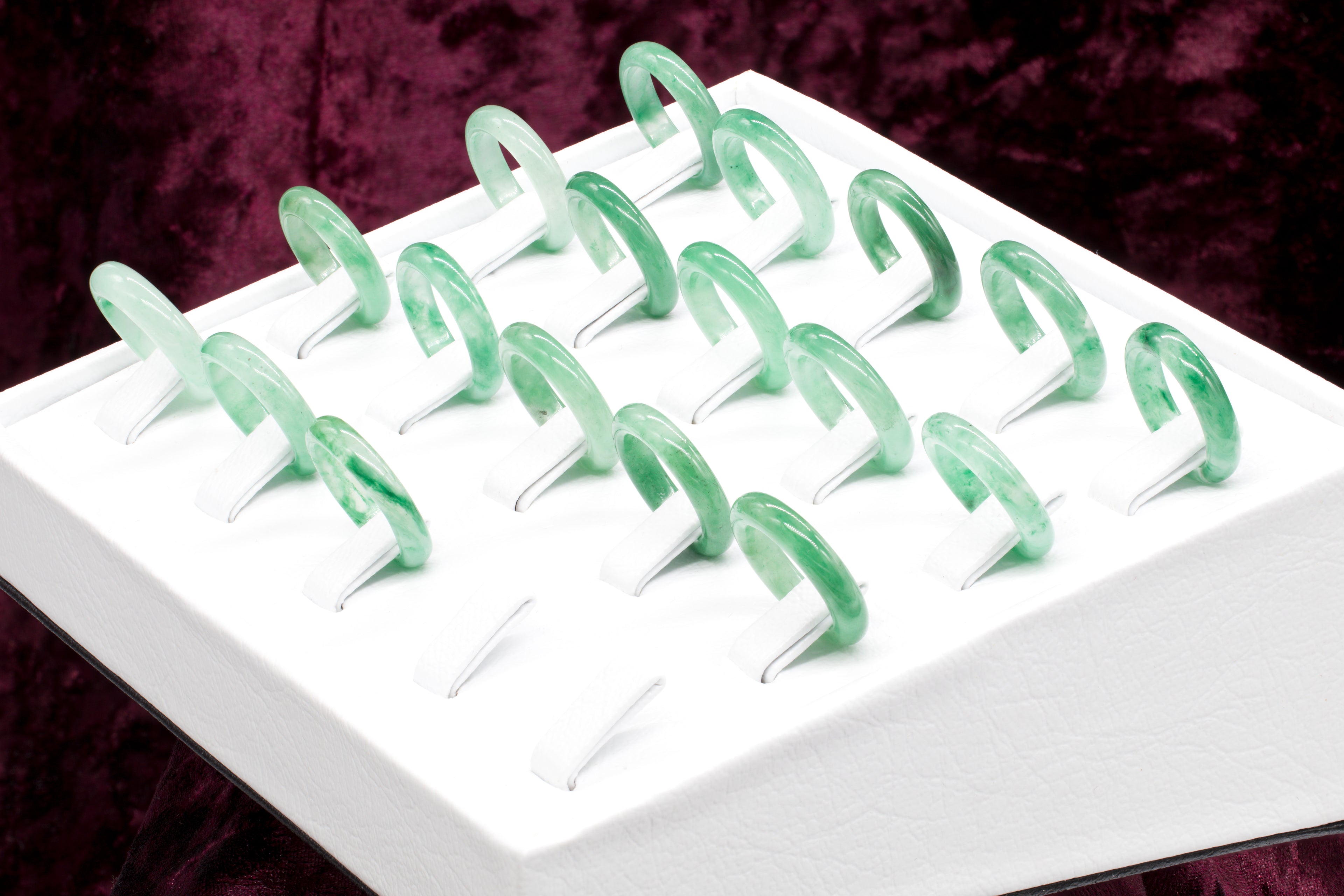 Anillos de jade natural