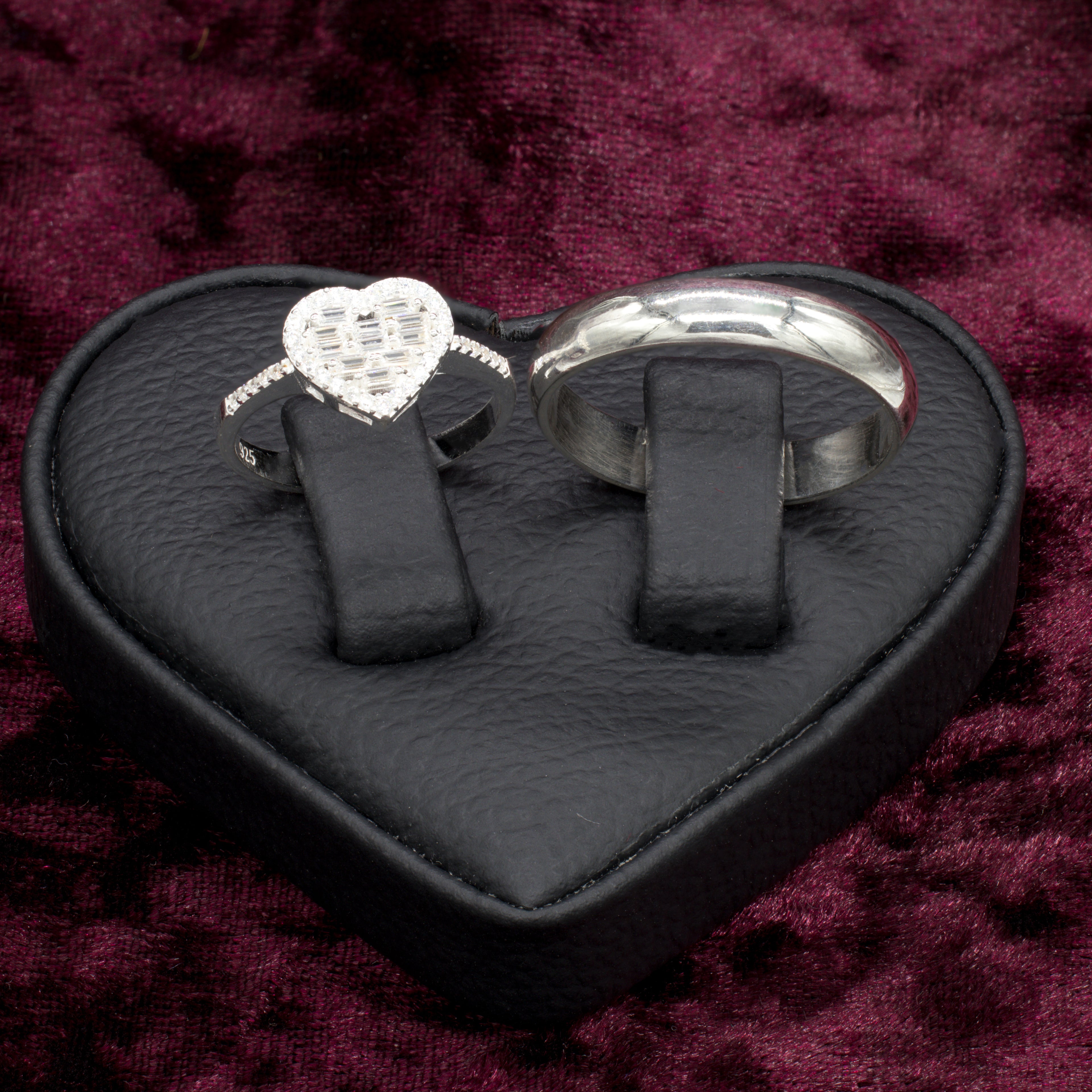 Par anillos de plata corazón y aro para pareja