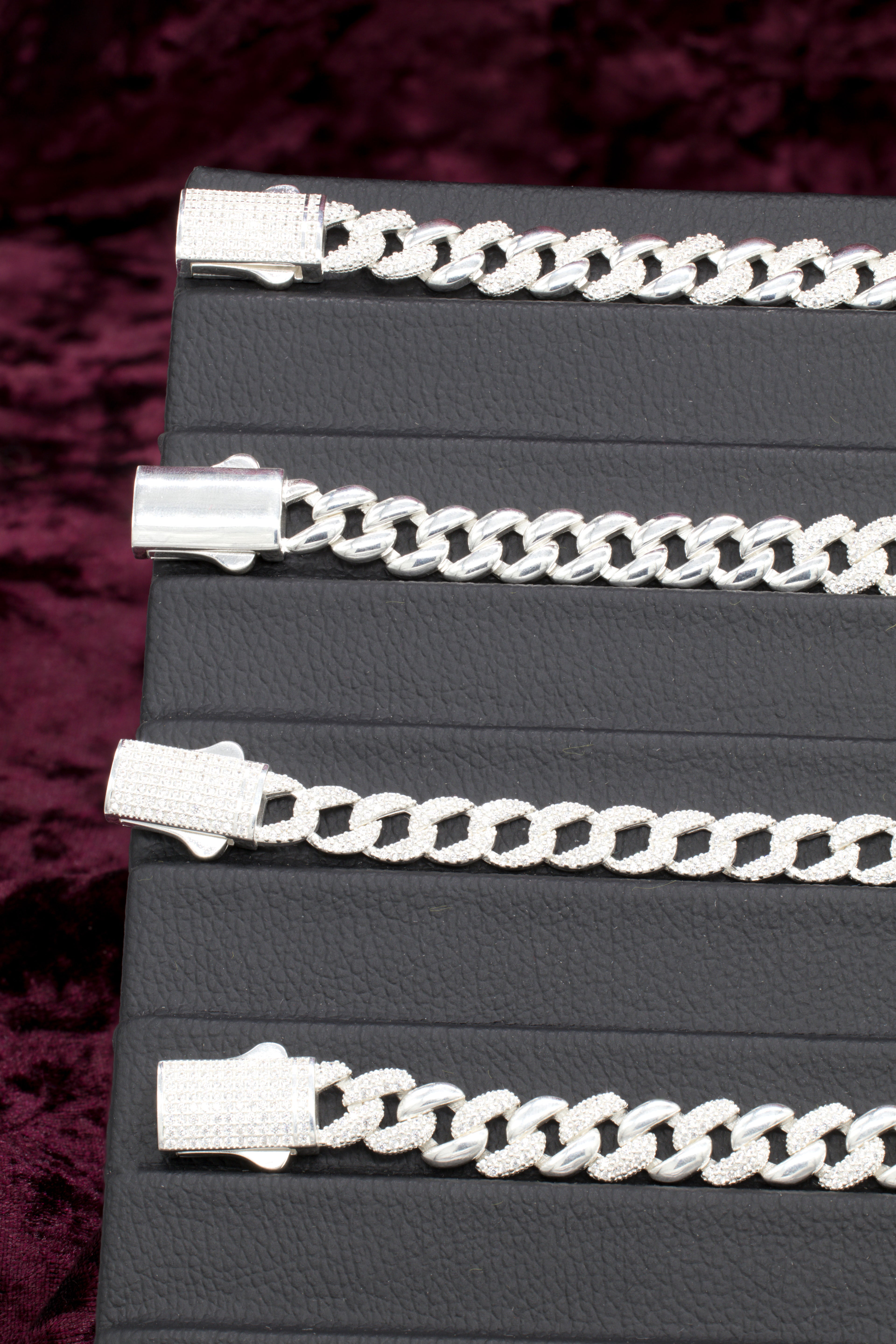 Pulseras con micro circones de plata