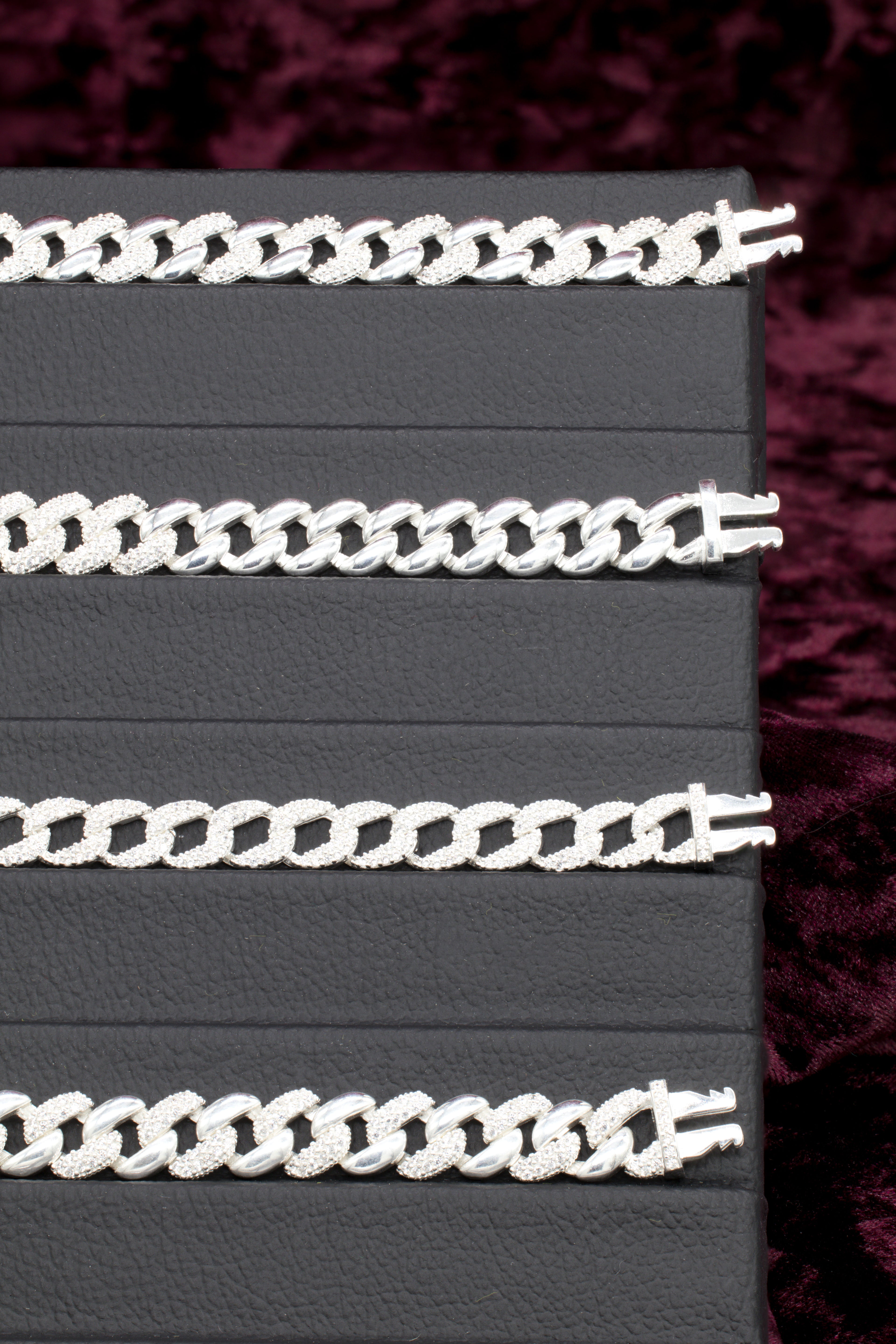 Pulseras con micro circones de plata