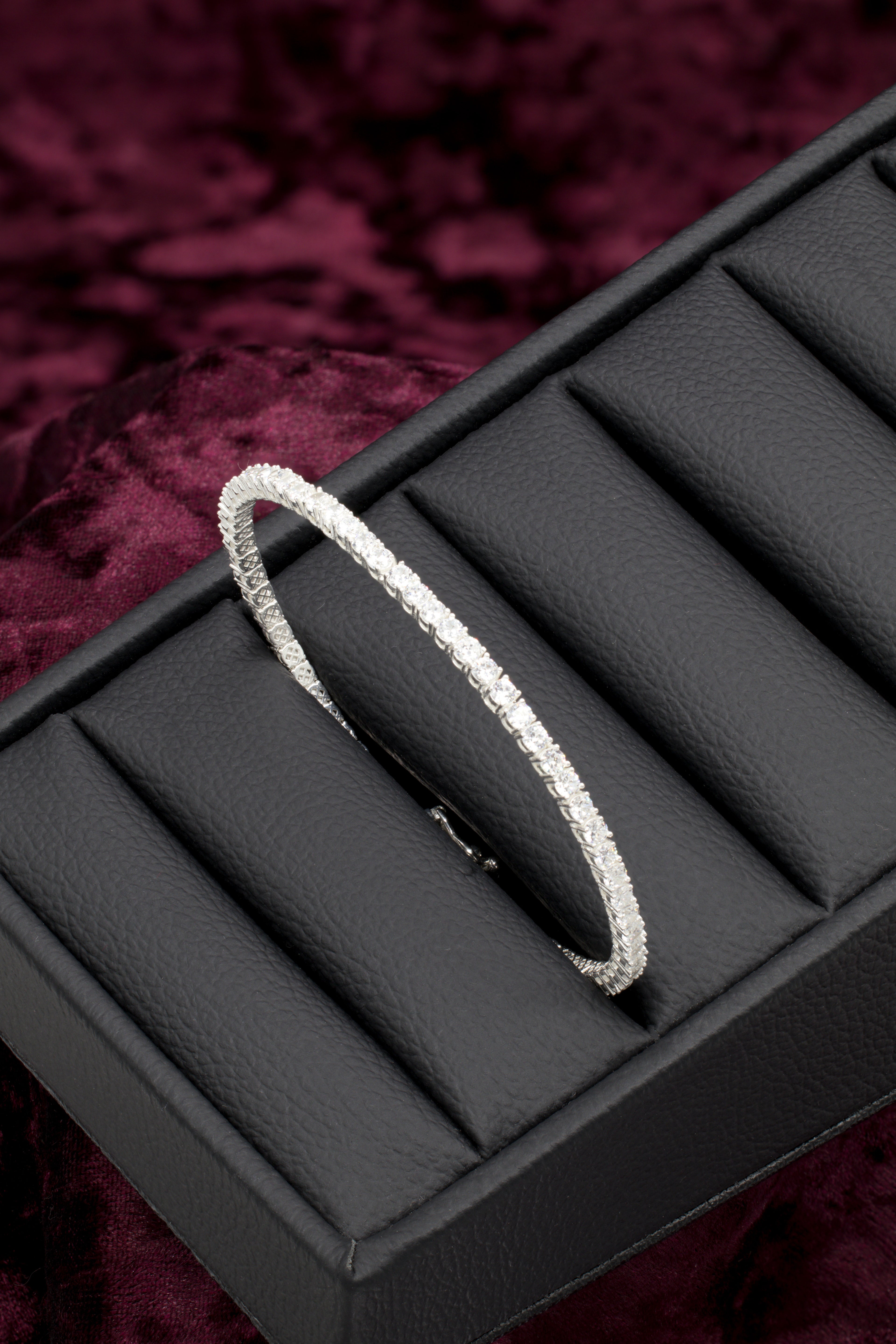 Pulsera tenis con micro circones de plata para mujer