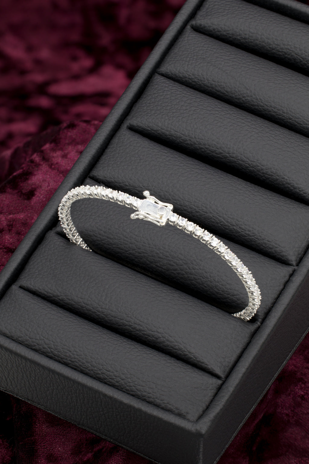 Pulsera tenis con micro circones de plata para mujer